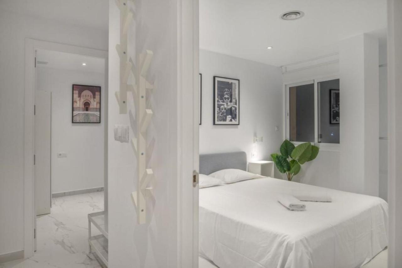 Luxury Apartment ฟูเอนฮิโรลา ภายนอก รูปภาพ