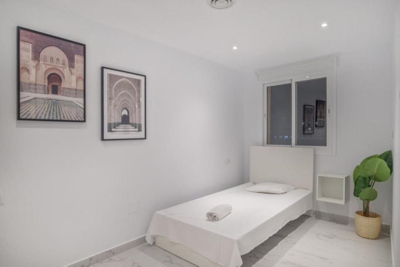 Luxury Apartment ฟูเอนฮิโรลา ภายนอก รูปภาพ